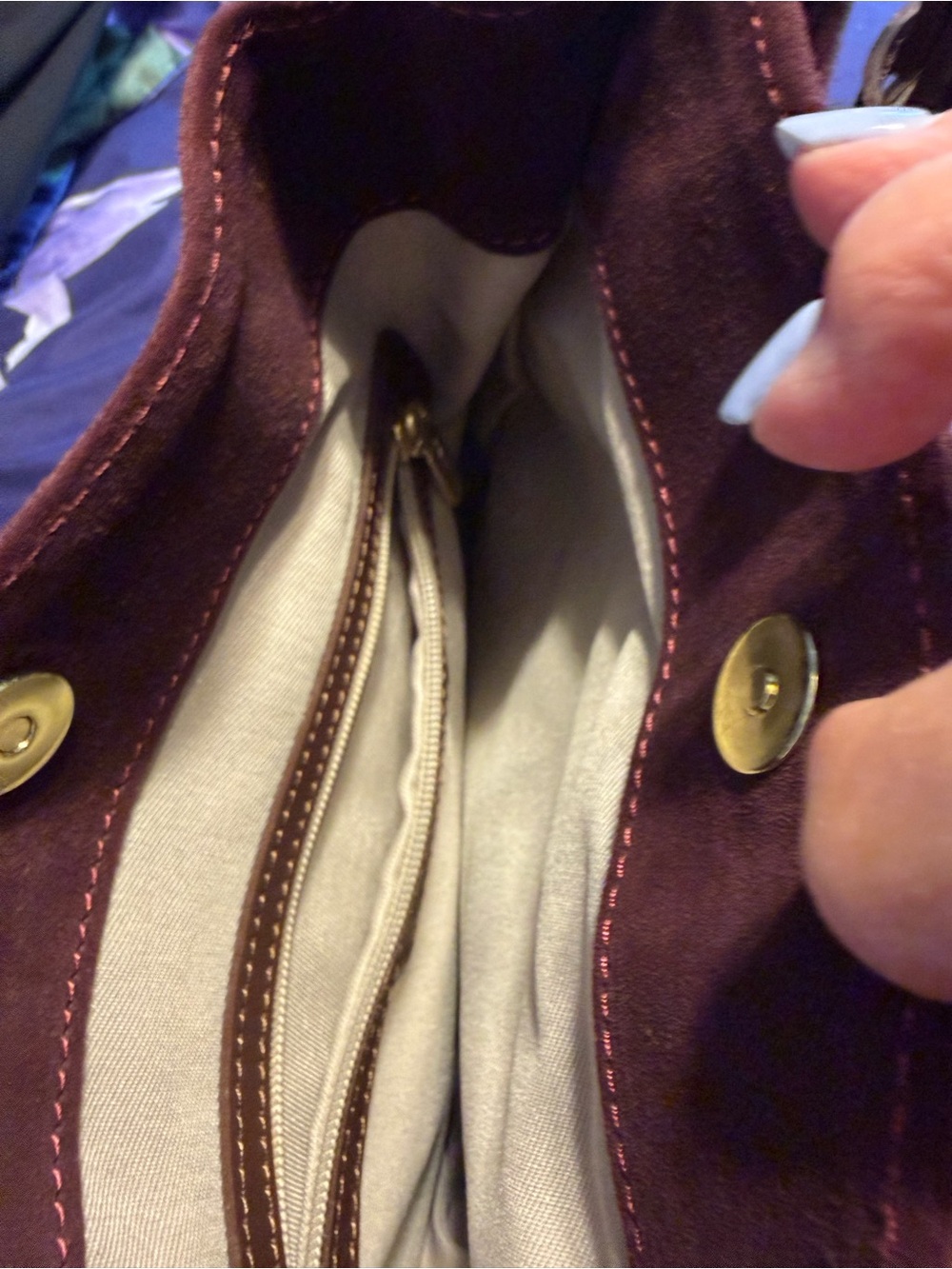 Valentina Designer Suede Shoulder Bag in Deep Burgundy - great condition - Picture 5 of 6